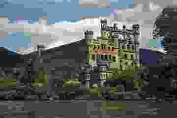 5a968fb0c03c0e1568308850