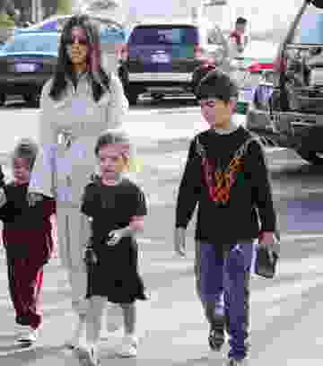 İşte buna şaşıracaksınız: Angelina çocuklarını...